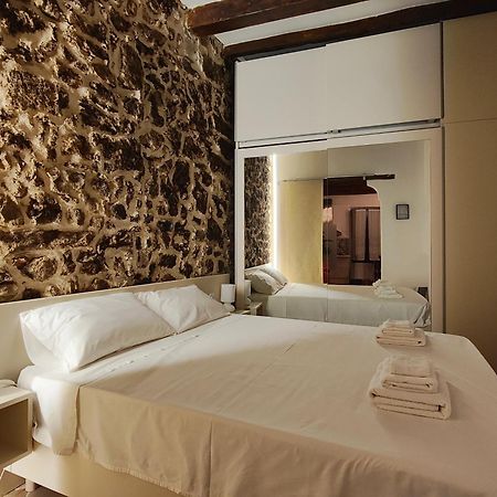 Old Town Apartment Альгеро Экстерьер фото