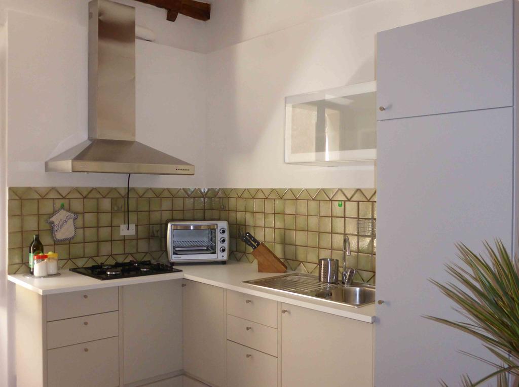 Old Town Apartment Альгеро Экстерьер фото